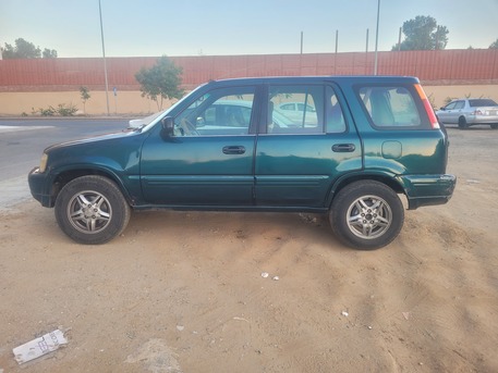 Jeddah, Vehicles, Cars & Trucks , SAR 7000,  Honda CR-V,  1998,  Manual,  30000 KM,   For Sale