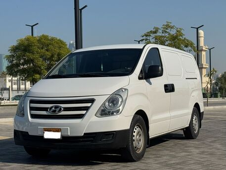 Manama, Vehicles, Cars & Trucks , BHD 3500,  Hyundai H1,  2018,  Manual,  213000 KM,  AGENCY SERVICE