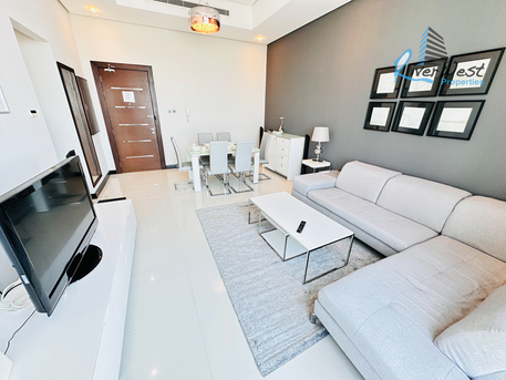 Manama, Apartments/Houses, BHD 400/month,  2 BR,  Stylish Apartment With Stunning City And Sea Views.