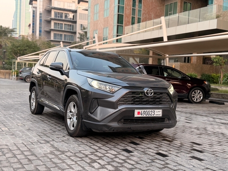 Manama, Vehicles, Cars & Trucks , BHD 7750,  Toyota RAV4,  2021,  Automatic,  167000 KM,    FULLY DEALER MAINTAINED, CAREFULLY DRIVEN CAR FOR SALE
