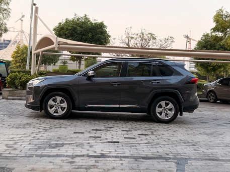 Manama, Vehicles, Cars & Trucks , BHD 7750,  Toyota RAV4,  2021,  Automatic,  167000 KM,    FULLY DEALER MAINTAINED, CAREFULLY DRIVEN CAR FOR SALE