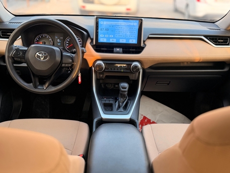 Manama, Vehicles, Cars & Trucks , BHD 7750,  Toyota RAV4,  2021,  Automatic,  167000 KM,    FULLY DEALER MAINTAINED, CAREFULLY DRIVEN CAR FOR SALE