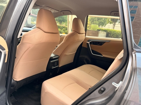 Manama, Vehicles, Cars & Trucks , BHD 7750,  Toyota RAV4,  2021,  Automatic,  167000 KM,    FULLY DEALER MAINTAINED, CAREFULLY DRIVEN CAR FOR SALE