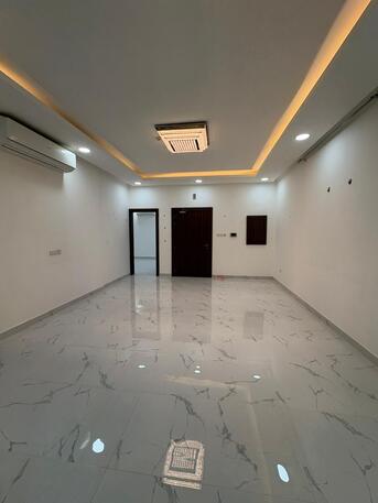 Manama, Apartments/Houses, BHD 300/month,  3 BR,  100 Sq. Meter,  Luxury Apartment In For Rent In Jablat Habshi