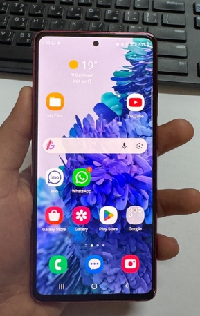 Dammam, Mobile Phones, SAR 650,  Samsung S20fe Excellent Condition