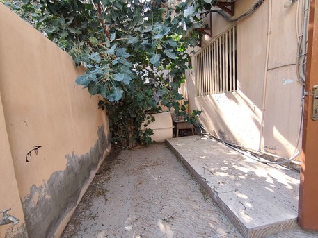 Adliya, Commercial Villas, BHD 400,  Adliya:- 3Bhk Duplex Commercial Villa On Rent.Bd 400/- Without Ewa.