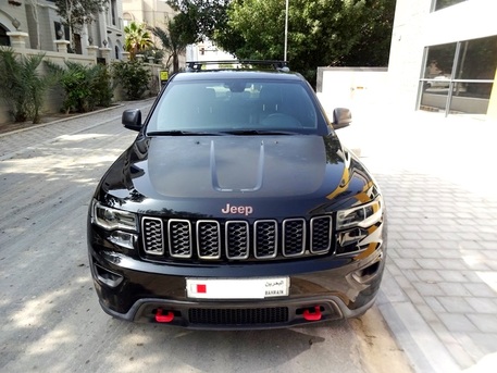 Zinj, Vehicles, Cars & Trucks , BHD 5950,  Jeep Cherokee Trailhawk,  2018,  Automatic,  104000 KM,  JEEP CHEROKEE TRAIL RATED V6 SINGLE OWNER ZERO ACCIDENT AGENT MAINTAINED