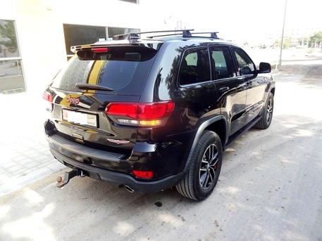 Zinj, Vehicles, Cars & Trucks , BHD 5950,  Jeep Cherokee Trailhawk,  2018,  Automatic,  104000 KM,  JEEP CHEROKEE TRAIL RATED V6 SINGLE OWNER ZERO ACCIDENT AGENT MAINTAINED