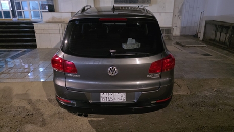 Jeddah, Vehicles, Cars & Trucks , SAR 36000,  Volkswagen Tiguan,  2015,  Automatic,  200000 KM,  Volks Wagen Tiguan