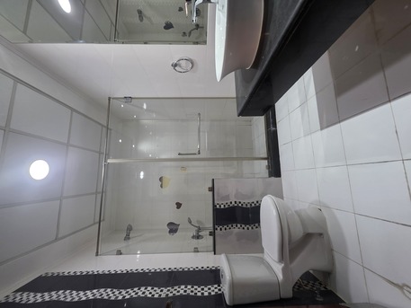 Adliya, Apartments/Houses, BHD 520/month,  Furnished,  3 BR,  (Parking WiFi Gym Pool)Spacious 3 BHK Fully Furnished Flat With Unlimited Ewa 520 BD Adliy