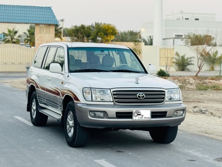 Hamala, Vehicles, Cars & Trucks , BHD 4500,  Toyota Land Cruiser,  2005,  Automatic,  390000 KM,