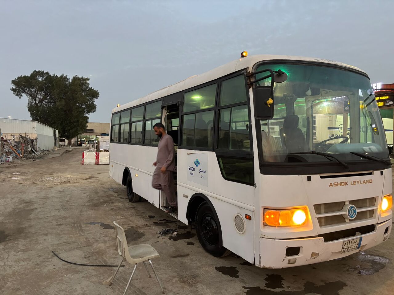 Jubail, Passenger Transport, 2010 Ashoka Leyland Bus 33 Seater Chill AC With Driver Or Without Driver