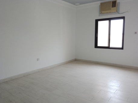 Hoora, Offices, BHD 250,  100 Sq. Meter,  3 Rooms Office For Rent In Hoora