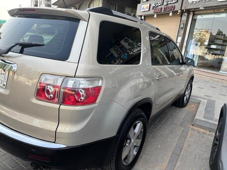 Jeddah, Vehicles, Cars & Trucks , SAR 22500,  GMC Acadia,  2012,  Automatic,  156000 KM,
