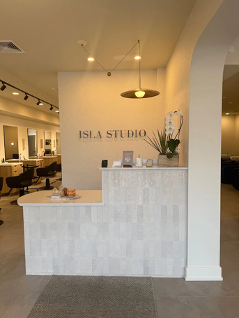 New York, Beautician, Isla Studio + Hair Co.