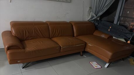 Manama, Furniture, BHD 1,  MOVE OUT LESS PRICE FURNITURE SALE !!!!!!!! URGENT SALE