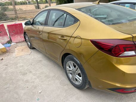 Riyadh, Vehicles, Cars & Trucks , SAR 32000,  Hyundai Elentra,  2019,  Automatic,  245000 KM,   - Golden, Cruise Control, Sports Function