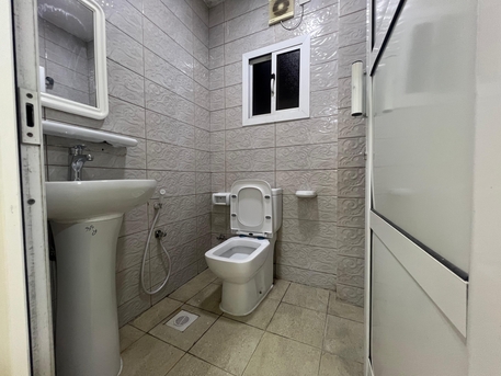 Mahooz, Apartments/Houses, BHD 140/year,  1 BR,  EXCELLENT STUDIO SEMI FURNISHD WITH UNLIMITED EWA SUITABLE SINGLE SIZE BED