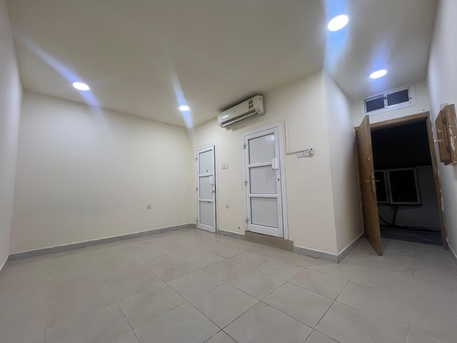 Segaya, Apartments/Houses, BHD 140/year,  1 BR,  EXCELLENT STUDIO SEMI FURNISHD WITH UNLIMITED EWA LOCATED NEAR MEGAMART SEGAYA