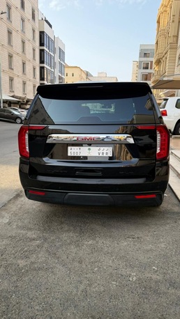 Jeddah, Vehicles, Cars & Trucks , SAR 230000,  GMC YUKON SLE,  2023,  Automatic,  59000 KM,   BLACK EDITION