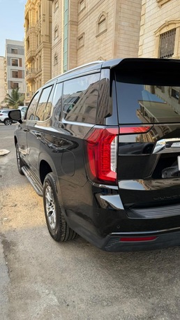 Jeddah, Vehicles, Cars & Trucks , SAR 230000,  GMC YUKON SLE,  2023,  Automatic,  59000 KM,   BLACK EDITION
