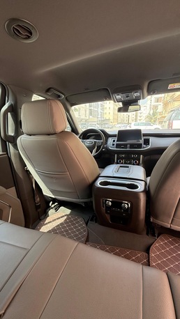 Jeddah, Vehicles, Cars & Trucks , SAR 230000,  GMC YUKON SLE,  2023,  Automatic,  59000 KM,   BLACK EDITION