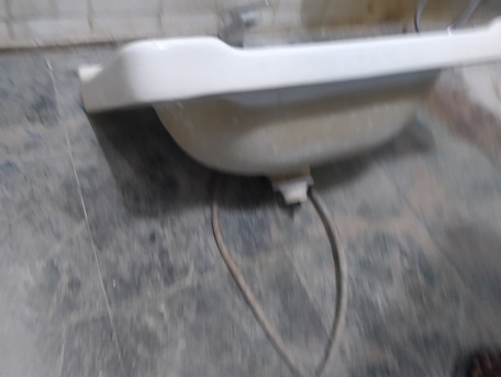 Al Malaz, Household Items, SAR 150,  Ceramic Wash Basin