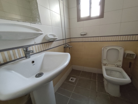 Manama, Apartments/Houses, BHD 140/year,  1 BR,  Maqsha:- Groundfloor Studio Flat On Rent With Ewa..