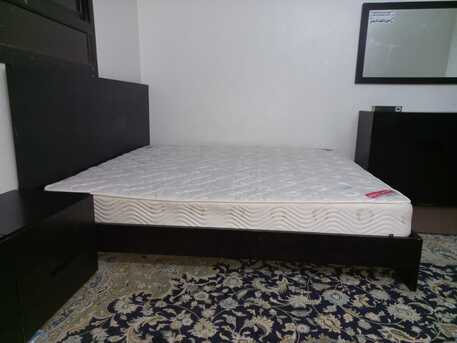 Riyadh, Household Items, SAR 1700,  I Am Selling King Size Bed With 2 Side Table And Dressing Very Good Condition Actual Price