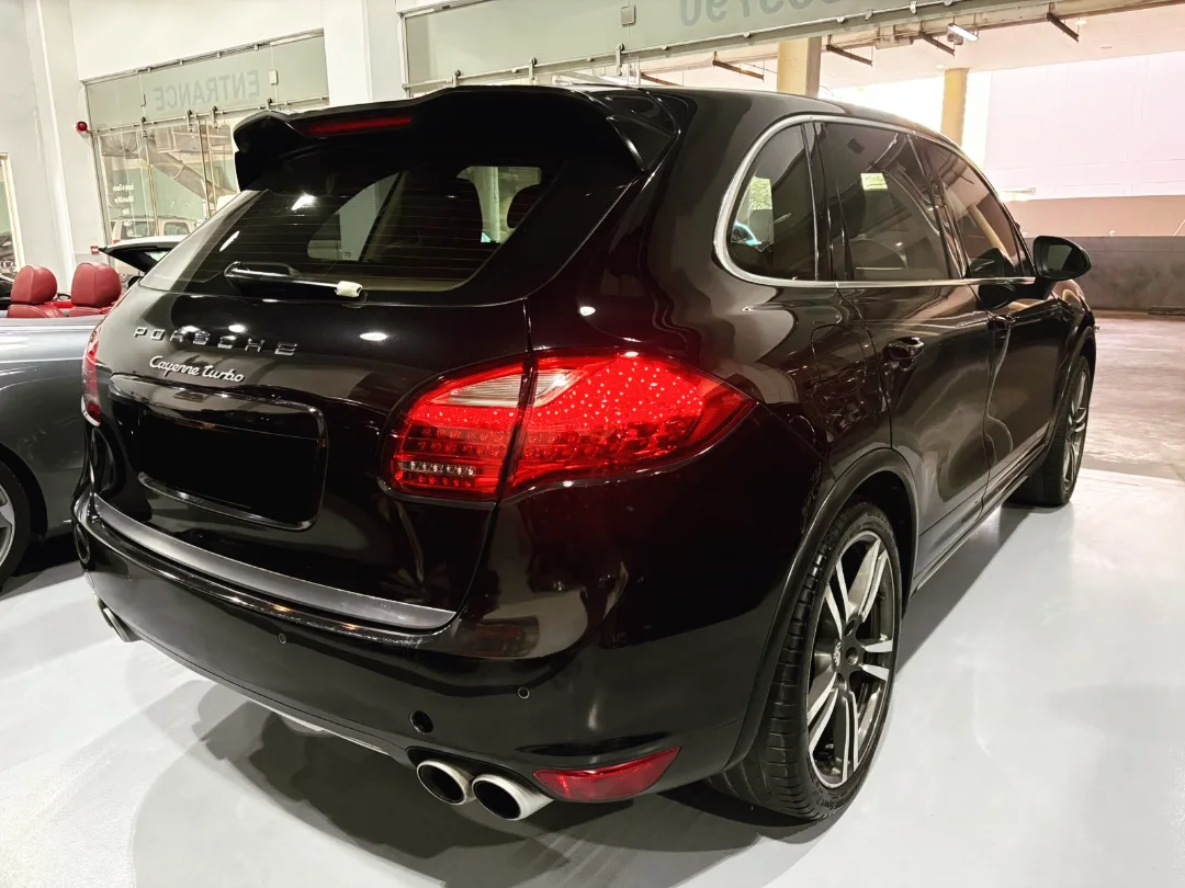Amwaj Islands, Vehicles, Cars & Trucks , BHD 4800,  Porsche Cayenne Turbo,  2011,  Automatic,  183000 KM,     V8 4.8L TC 500 HP  Full Option
