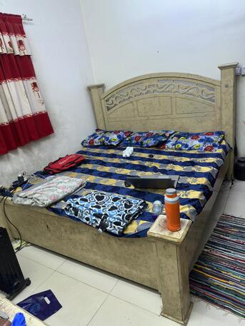 Riyadh, Furniture, SAR 100,  Strong & Good King Size Bed With Dressing Table