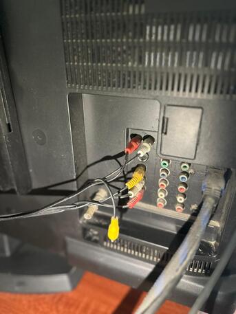 Manama, Electronics, BHD 50,  For Sale: Sony Bravia 40" LCD TV