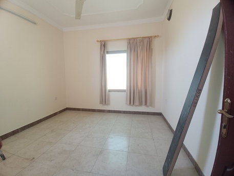 Manama, Apartments/Houses, BHD 180/month,  2 BR,  120 Sq. Meter,  Semi Furnished 2bhk Without Ewa