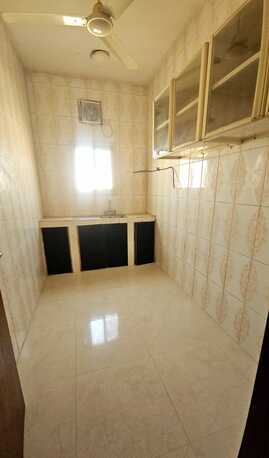 Salmaniya, Apartments/Houses, BHD 160/month,  2 BR,  2 Bedroom Unfurnished Flat For Rent Without Ewa
