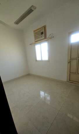 Salmaniya, Apartments/Houses, BHD 160/month,  2 BR,  2 Bedroom Unfurnished Flat For Rent Without Ewa