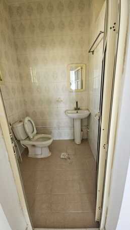 Salmaniya, Apartments/Houses, BHD 160/month,  2 BR,  2 Bedroom Unfurnished Flat For Rent Without Ewa