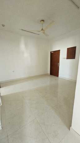 Salmaniya, Apartments/Houses, BHD 160/month,  2 BR,  2 Bedroom Unfurnished Flat For Rent Without Ewa
