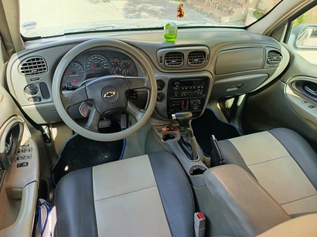 Riffa, Vehicles, Cars & Trucks , BHD 1400,  CHEVROLET TRAILBLAZER LS,  2006,  Automatic,  322000 KM,  4WD POWERFUL SUV  SINGLE OWNER EXCELLENT CONDITION CAR FOR SALE