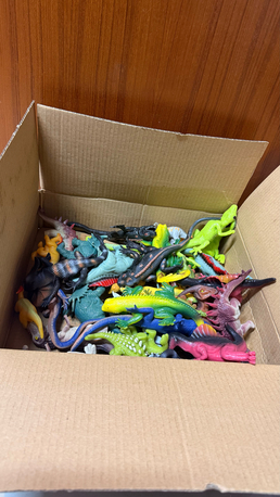 Manama, Toys & Games, BHD 4,  Dinasaour 45 Pcs Box For Sale