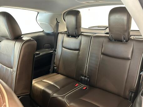 East Riffa, Vehicles, Cars & Trucks , BHD 4800,  Infiniti QX60,  2017,  Automatic,  90000 KM,   MODEL  FOR SALE