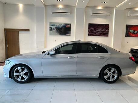 East Riffa, Vehicles, Cars & Trucks , BHD 7400, MERCEDES E200, 2017, Automatic, 140000 KM, MODEL FOR SALE