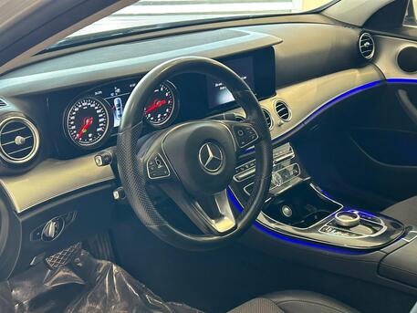 East Riffa, Vehicles, Cars & Trucks , BHD 7400, MERCEDES E200, 2017, Automatic, 140000 KM, MODEL FOR SALE