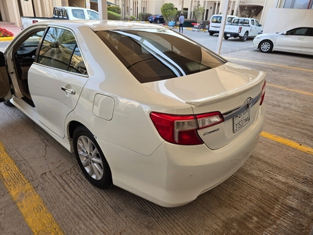 Riyadh, Vehicles, Cars & Trucks , SAR 30000,  Toyota Camry,  2012,  Automatic,  750000 KM,  Car For Sale