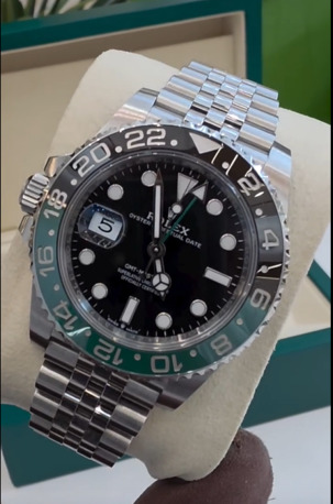 Dubai, Collectibles, AED 95000, Rolex Cosmograph Daytona Oystersteel Black Dial Aph Stainless Steel (2015) – 116520