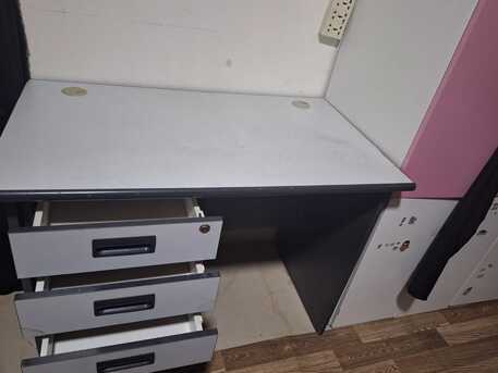 Riyadh, Furniture, SAR 80,  Laptop Or Study Table For Sale (Grey Color)