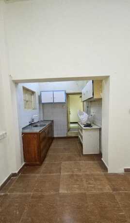 Salmaniya, Apartments/Houses, BHD 220/month,  2 BR,  2 Bedroom Unfurnished Flat For Rent Without Ewa