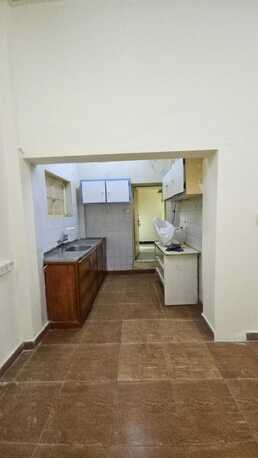 Salmaniya, Apartments/Houses, BHD 220/month,  2 BR,  2 Bedroom Unfurnished Flat For Rent Without Ewa