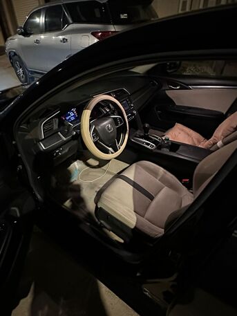 Riyadh, Vehicles, Cars & Trucks , SAR 40,  Honda Civic,  2017,  Automatic,  185 KM,  Car For Sale