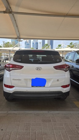 Sanabis, Vehicles, Cars & Trucks , BHD 4500,  Hyundai Tucson,  2017,  Automatic,  88000 KM,   For Sale - Expat Leaving The Country. Very Good Condition.