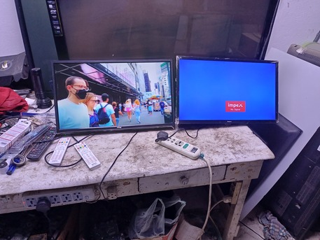 Jeddah, Electronics, SAR 200,  2 24" LED Monitors / TVs For CCTV Viewing